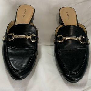 Size 8 Liz Clairborne mule slides